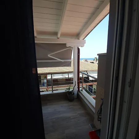 Apartment το σπιτι της μπρουνας Nea Poteidaia